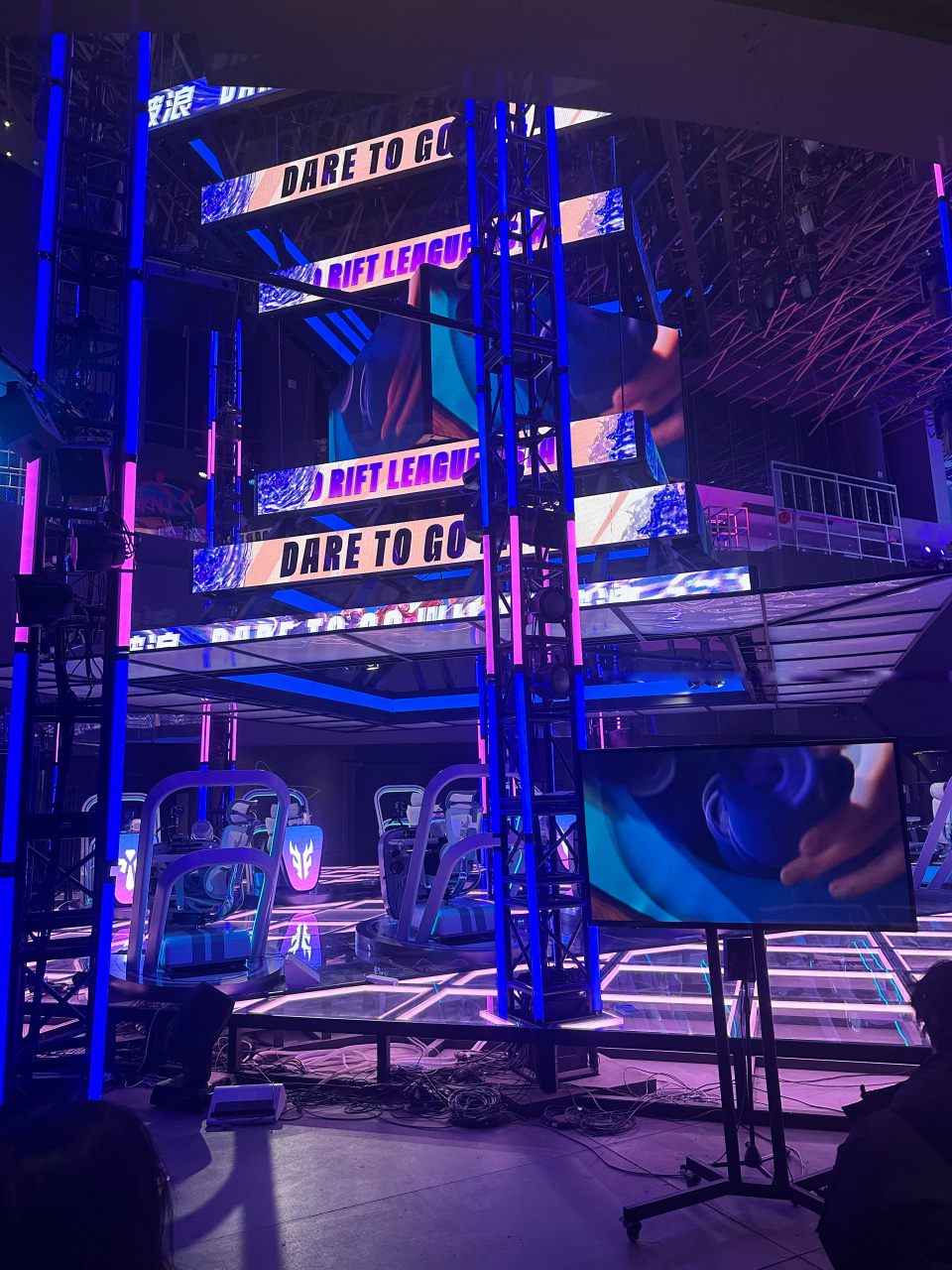 上球员的薪 上球员的薪